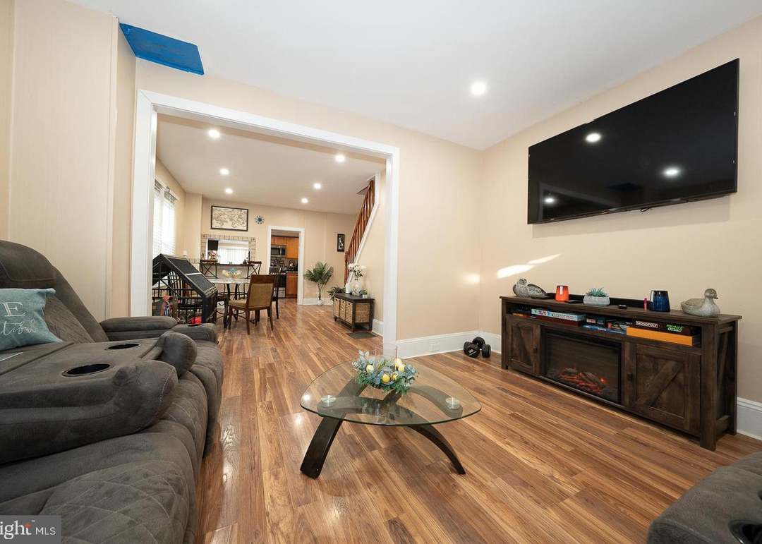 𝟑𝐫𝐝 𝐒𝐭 𝐋𝐚𝐧𝐬𝐝𝐚𝐥𝐞, 𝐏𝐀 𝟏𝟗𝟒𝟒𝟔 